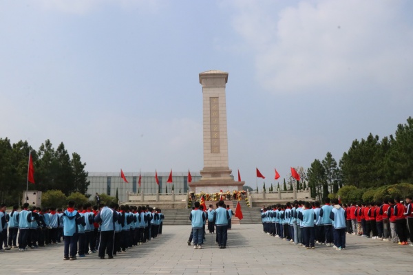 江西浮梁：清明祭英烈 薪火永传承